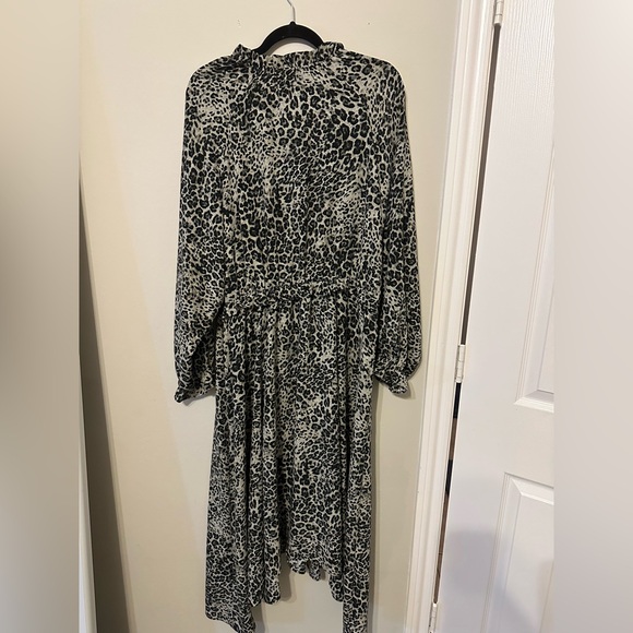 Banana Republic Leopard Print Midi Dress – Size 20 - Picture 4 of 10